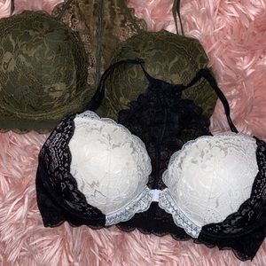 VS Pink push-up bras (34D)